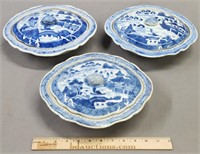 3 Canton Chinese Export Porcelain Covered Bowls