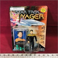 1995 Star Trek Voyager En. Harry Kim Figure