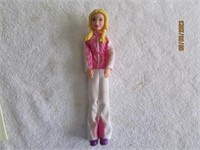 MARY KATE & ASHLEY OLSEN TWINS ACTION FIGURE DOLL?