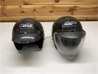 2 Helmets