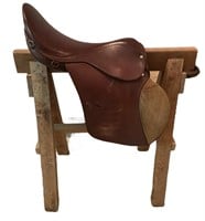 EXCELLENT English Riding Saddle