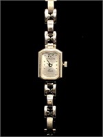 Italian Women’s 14 Karat Gold Quartz Geneve Watch