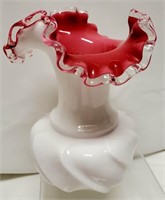 Fenton Peach Crest wave vase. 6" Tall