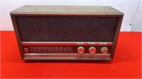 Vintage Magnavox Radio