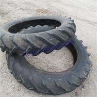 11X38 tires, bid X2