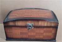Checkered Wooden Table Top Trunk