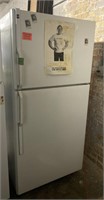 (5th) HotPoint Refrigerator/Freezer #162D4835P074