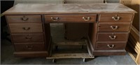 (5th) Stickley Wood Desk Appr 6ft