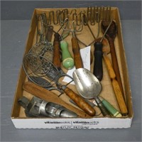 Assorted Kitchen Tools / Gadgets