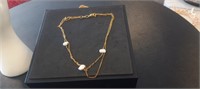 Ladies Gold Tone Necklace w/ Pearls
