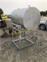 E. STEEL FUEL TANK ON STAND (APPROX 250GAL)