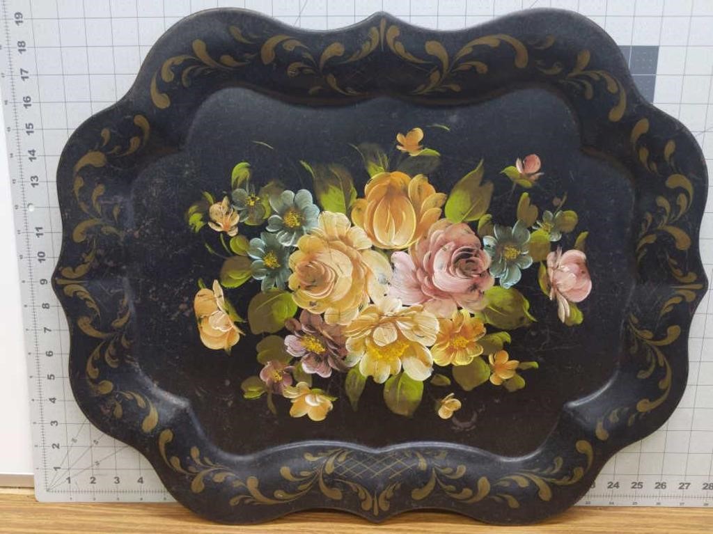 286 Cast Iron and Antiques, coins, Jewelry, and lots more