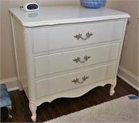 Dixie Furniture chest of drawers