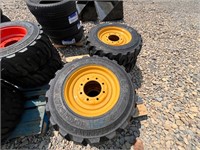 QTY 4-10-16.5 Forerunner Tires on Wheels