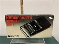SANYO Portable Cassette Player Recorder SLIM 2 Bue