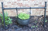 Cast Iron Stew Post with Holder