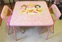 Disney Princesses Table with 2 Chairs