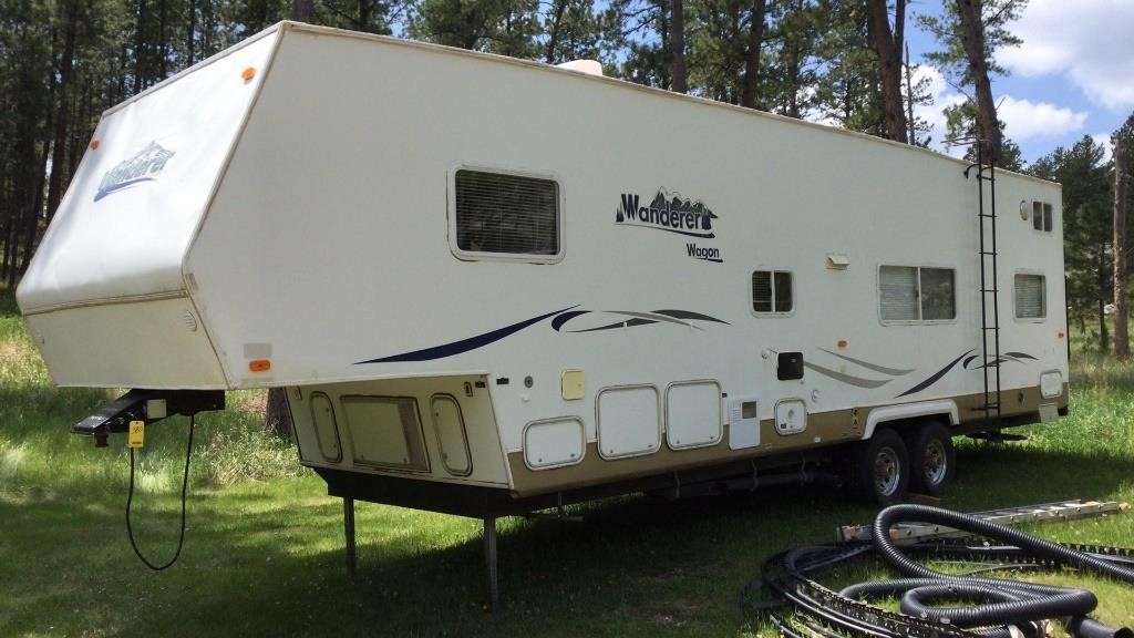 2004 WANDERER 5TH WHEEL TOY HAULER BY THOR, 34'