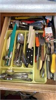 Silverware knives drawer lot