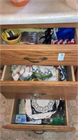 Kitchen goods 3 drawers recipes pit holders