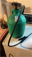 Garden sprayer and water jug