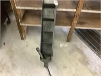 Oil funnel holder/drainer