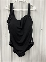 SIZE 16 TYR WOMENS SWIMSUIT
