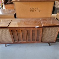 Vintage/ Mid Century Morse Stereo Console