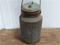 vintage 8 quart metal can - milk can??