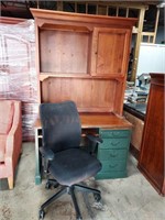 Ethan Allen Desk & a Chair