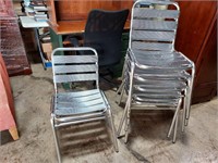 6 light weight aluminum chairs