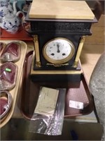 UNMARKED MARBLE BASE MANTLE CLOCK