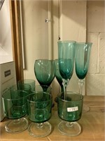 Vintage Kelly Green Glassware