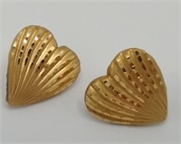 14kt Gold leaf earrings 1 gram