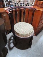 ANTIQUE PADDED ROUND BACK PARLOR CHAIR