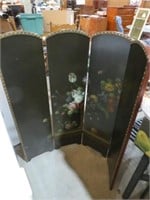WOOD PAINTED 4 PANEL ROOM DIVIDER