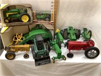 (10) Toy Tractors Incl. John Deere, Hubley,