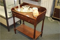 ANTIQUE CHERRY SIDE TABLE W/DRAWER