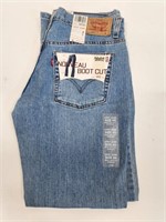 Brand New Women's Levi's Jeans Size 8S