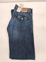 Brand New Women's Levi's Jeans Size 8