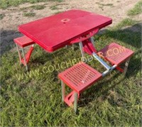 Plastic kids folding picnic table