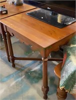 Thomasville solid wood parlor table with X