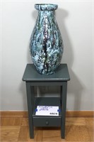 ECLECTIC VASE & STAND