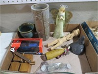 COLLECTION OF WOOD CARVING PCS, VIN POTTERY MISC