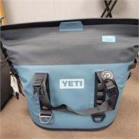 Yeti Hopper M30 cooler bag
