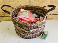 LARGE WOVEN BAG WITH SEVERAL QUILT TOPS