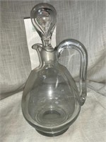 10 “ HEAVY GLASS DECANTER W/ GROUND STOPPER