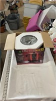Deep fryer in box untested