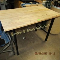 USED 46" X 28" WORK TABLE