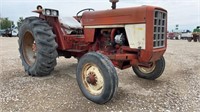 International 574 Tractor